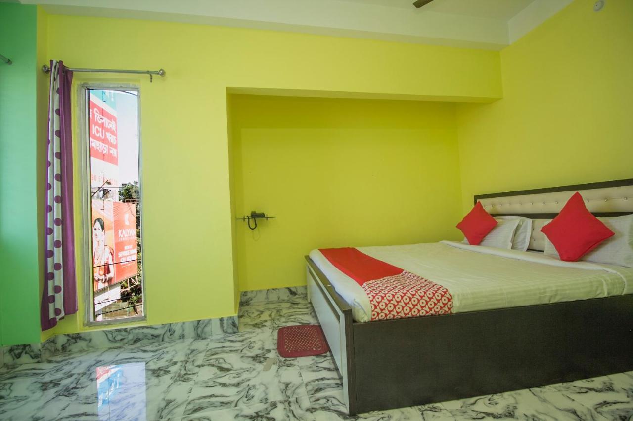 Spot On 24229 Radharani Lodge シリグリ エクステリア 写真